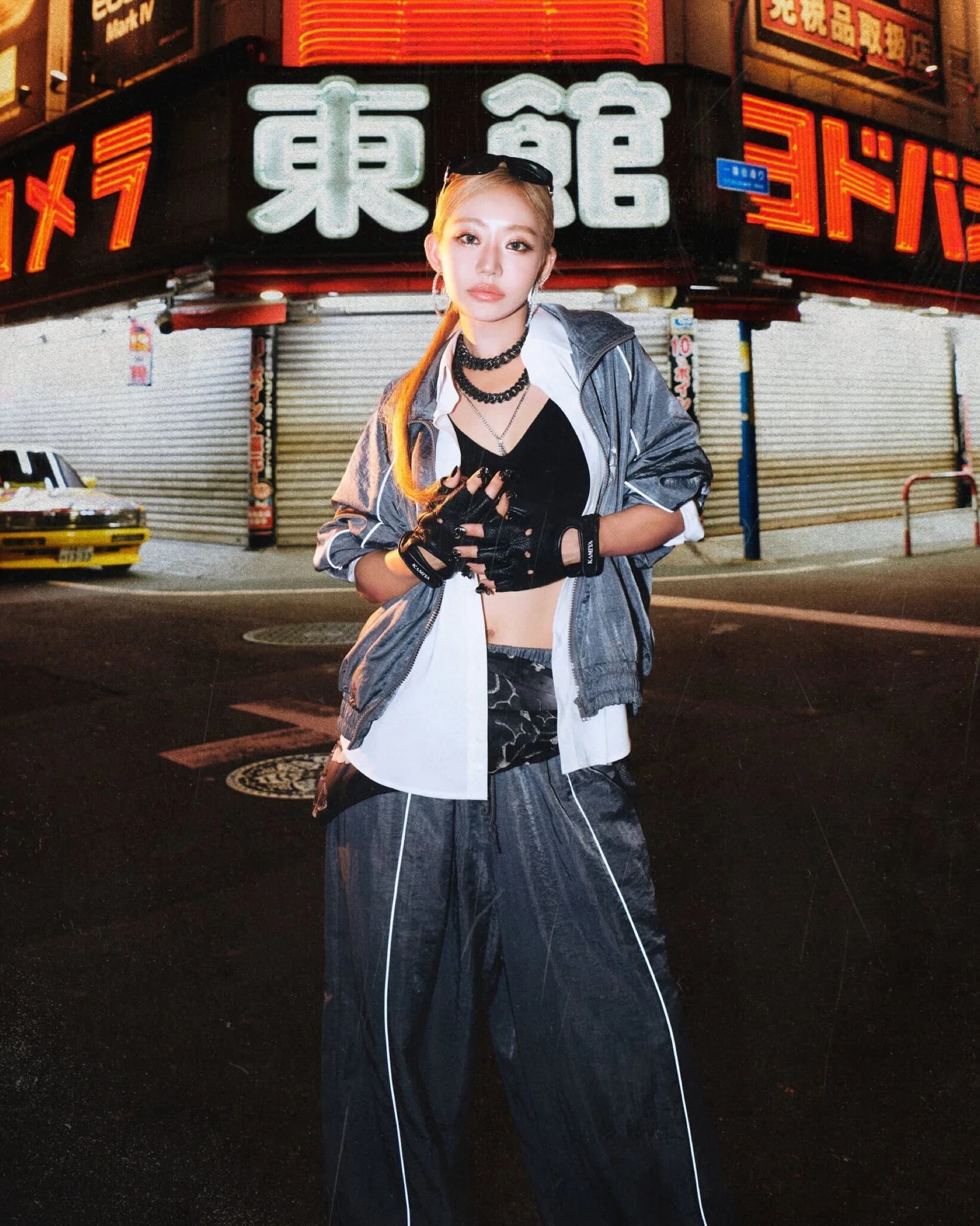 KISS OF LIFE — 커스텀 그레이 세트, 도쿄