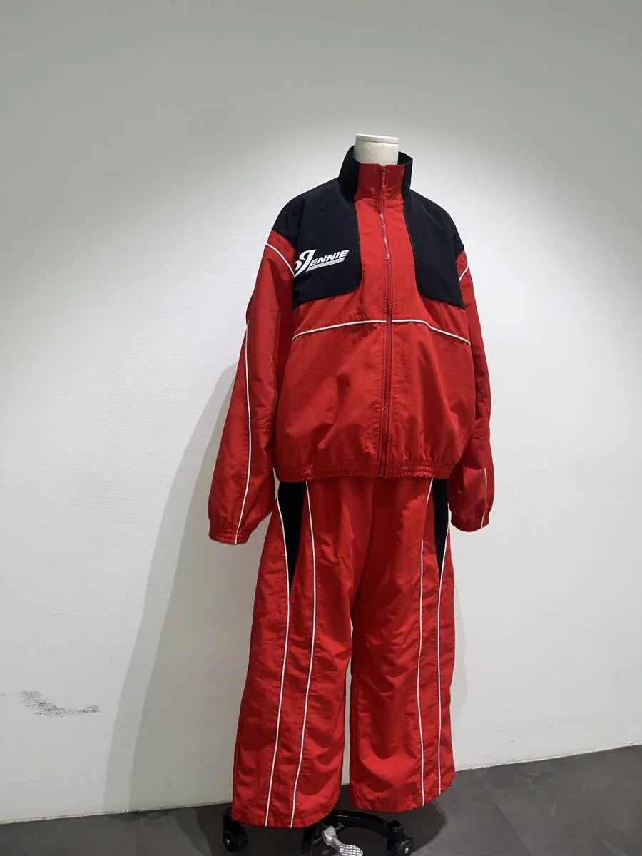 Red set on the form